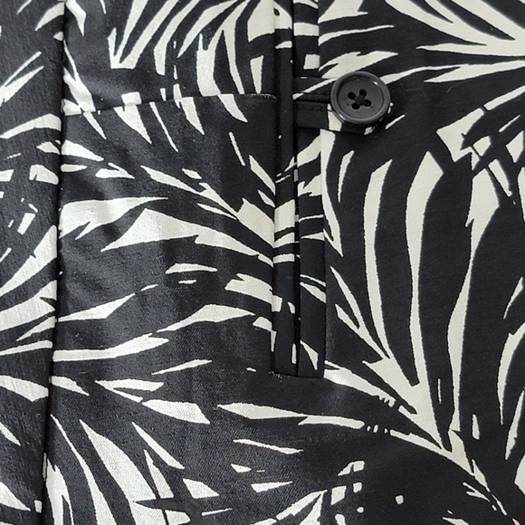 The Limited Urban Jungle Black & White Patterned Pants - Picture 8 of 9